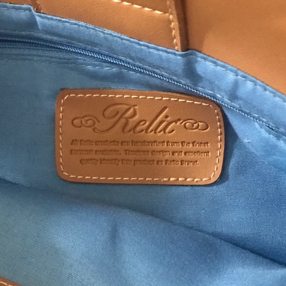 Relic Crossbody - Picture 14 of 14